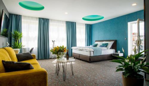 Deluxe Suite with Terrace