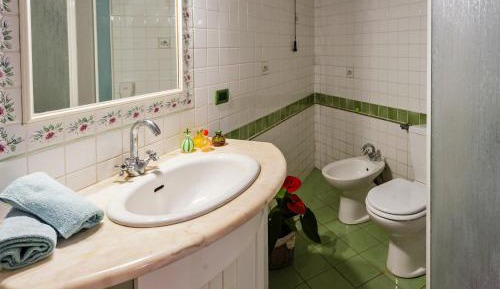Two-Bedroom Apartment (6 Adults)