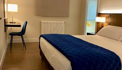 Superior Apartment with Bathtub