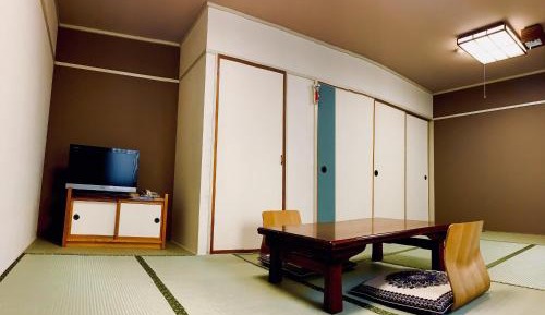 Japanese-Style Twin Room with Private Bathroom