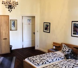 Suite (2 Adults)
