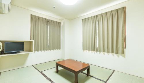 Twin Room with Shared Bathroom