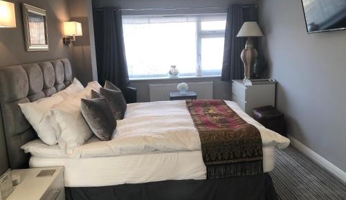 Superior King Room