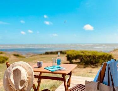 Deluxe Double Room with Side Sea View