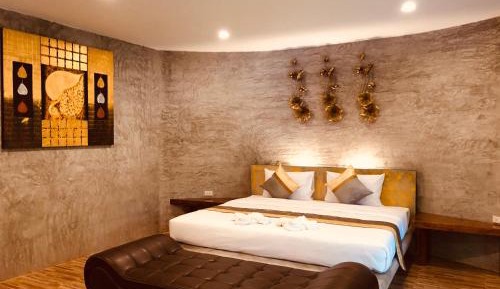 Queen Suite