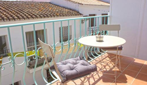  One-Bedroom Apartment with terrace- First Floor