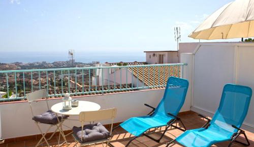 One-Bedroom Apartment with Sea View