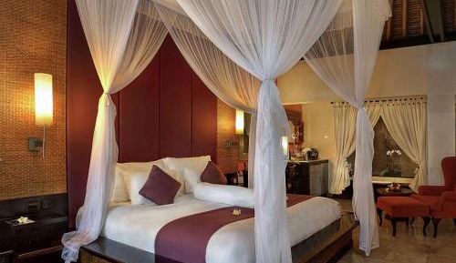 One - Bedroom Beach Front Villa with Private Pool