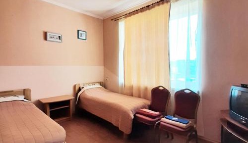 Twin Room with Shower
