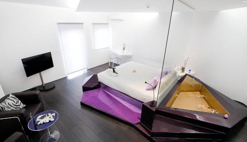 Deluxe Suite