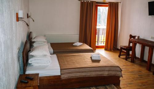 Twin Room with Mountain View