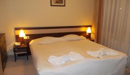 Two-Bedroom Maisonette (4 Adults + 1 Child)