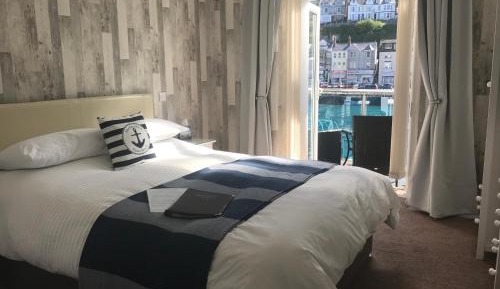 Deluxe Double Room with Balcony and Sea View