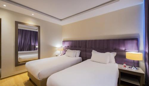 Premium Twin Room with City View
