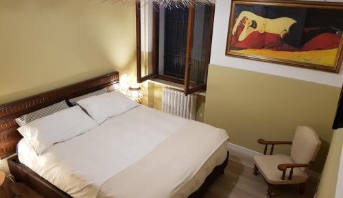 Double Room with Private Bathroom