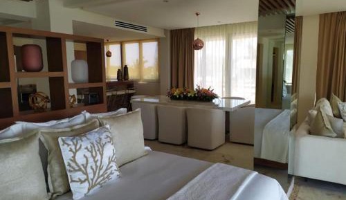 Belo Presidential Suite 1 King Bed Ocean View 