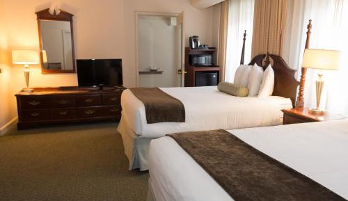 Junior Suite with Two Queen Beds
