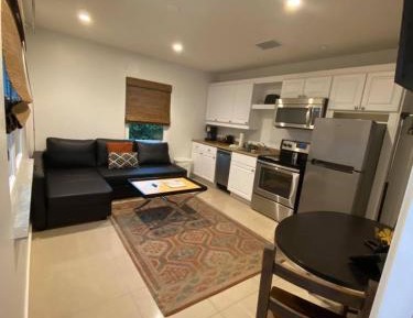 The Palm Suite