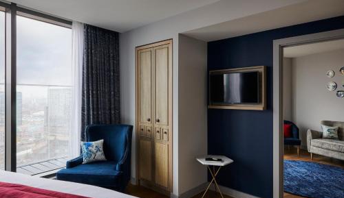King Suite with City View