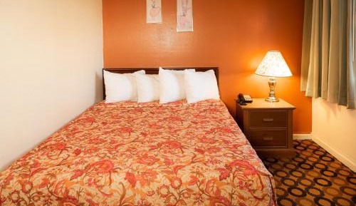 Queen Room - Disability Access