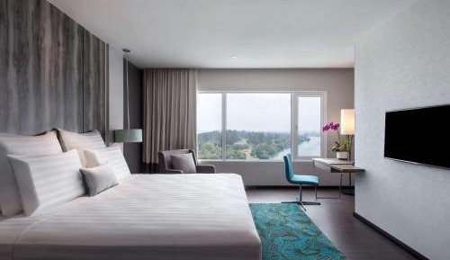 Deluxe King Room with Sea View
