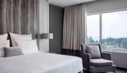 Deluxe Executive King Room with Sea View