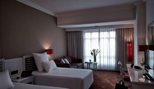 Superior Twin Room with City View