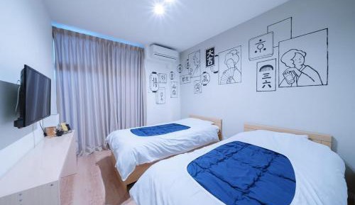 Twin Room with Bathroom