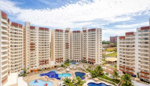 Suite with Pool or Park View