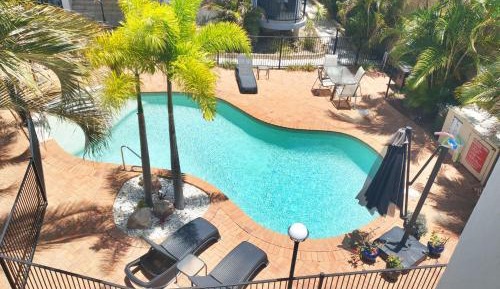 One-Bedroom Pool View Apartment