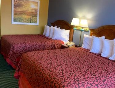 Queen Room with Two Queen Beds - Smoking