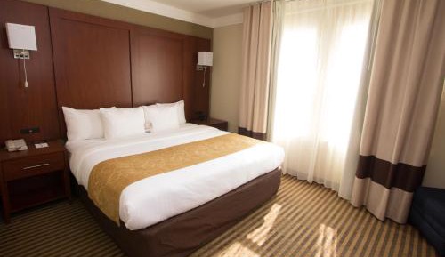 King Suite - Accessible/Non-Smoking