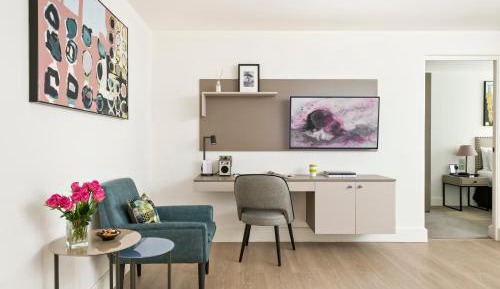 Executive One-Bedroom Apartment