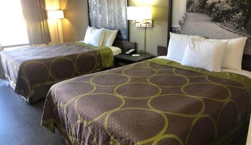Queen Room with Two Queen Beds - Non-Smoking
