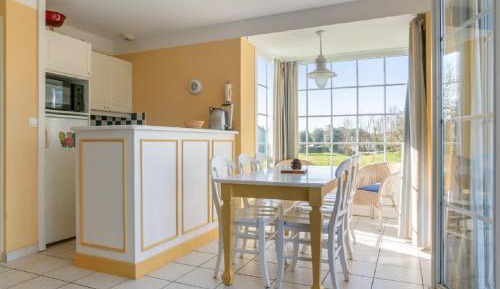 Comfort Three-Bedroom House (8 People)