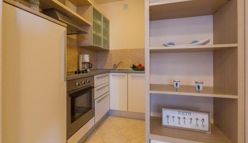 One-Bedroom Apartment with Balcony