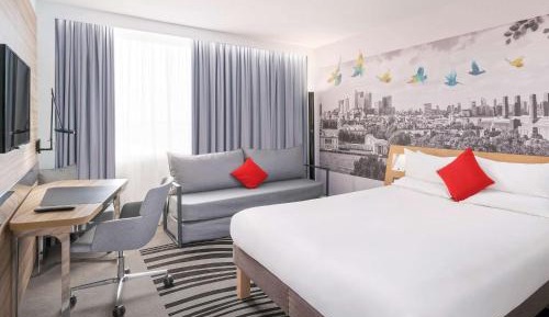 Superior Room with 1 Queen size bed + convertible sofa