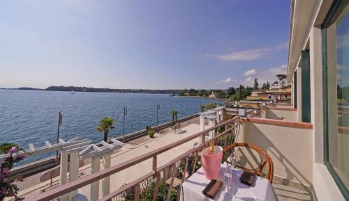 Compact Room with Lake View and Balcony