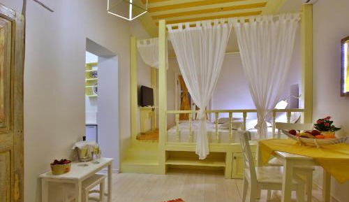 Junior Suite with Garden View
