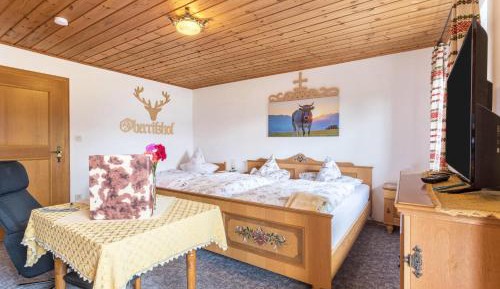 Superior One-Bedroom Apartment with Balcony
