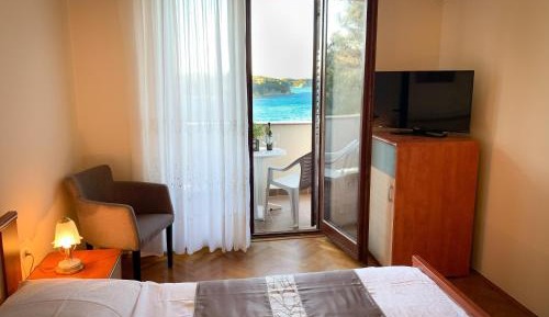 Double Room with Balcony and Sea View
