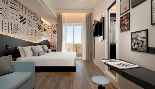 Deluxe Junior Suite
