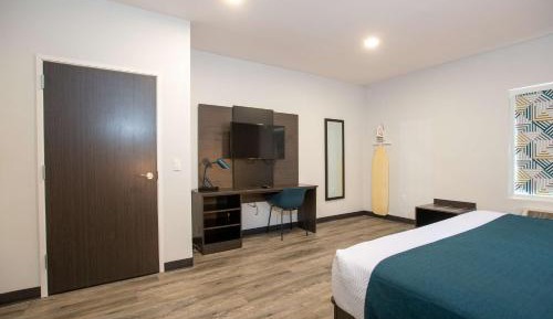 King Room - Disability Access - Non-Smoking