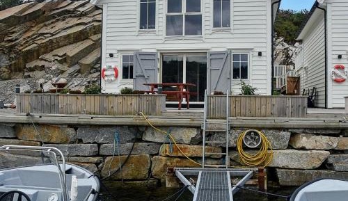 Four-Bedroom Holiday Home