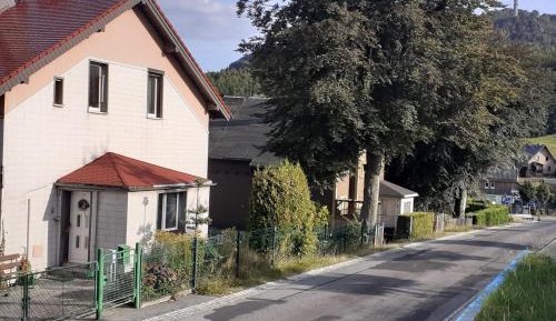 Apartment with Garden View