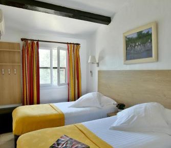 Quadruple Room with Bathroom