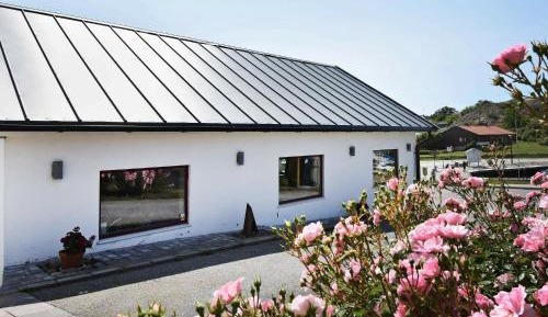 One-Bedroom Holiday Home