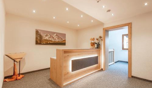 One-Bedroom Apartment with Balcony