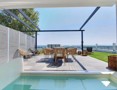 Suite with Private Pool