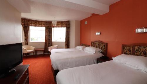 Triple Room with Garden View